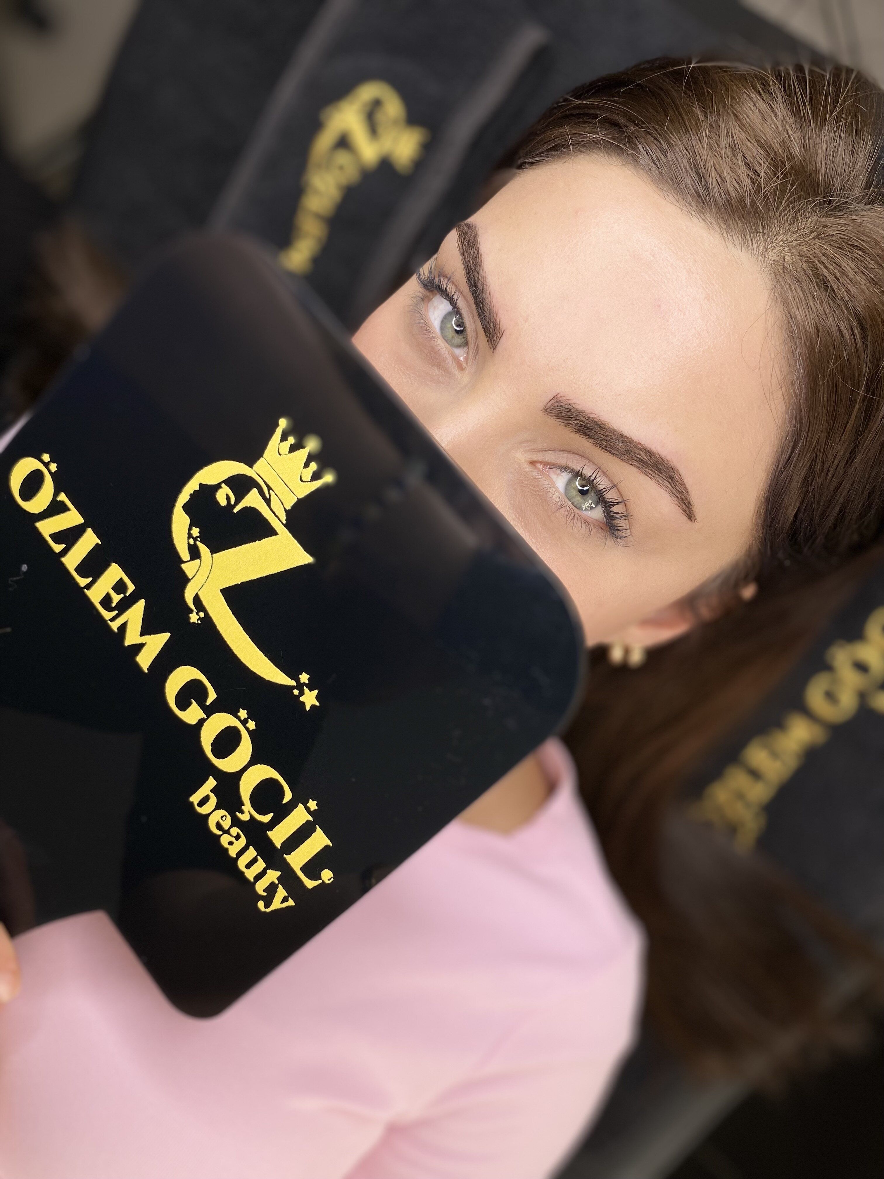 Özlem Göçil Beauty
